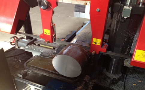 樟树卧式带锯床加工时出现明显振荡如何排查？