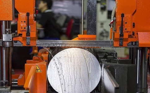 樟树立式金属带锯床切削出现跑带故障解决方法! 樟树立式金属带锯床切削出现跑带故障解决方法!